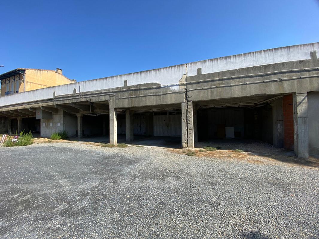 garage/box in Carcassonne, Aude, France