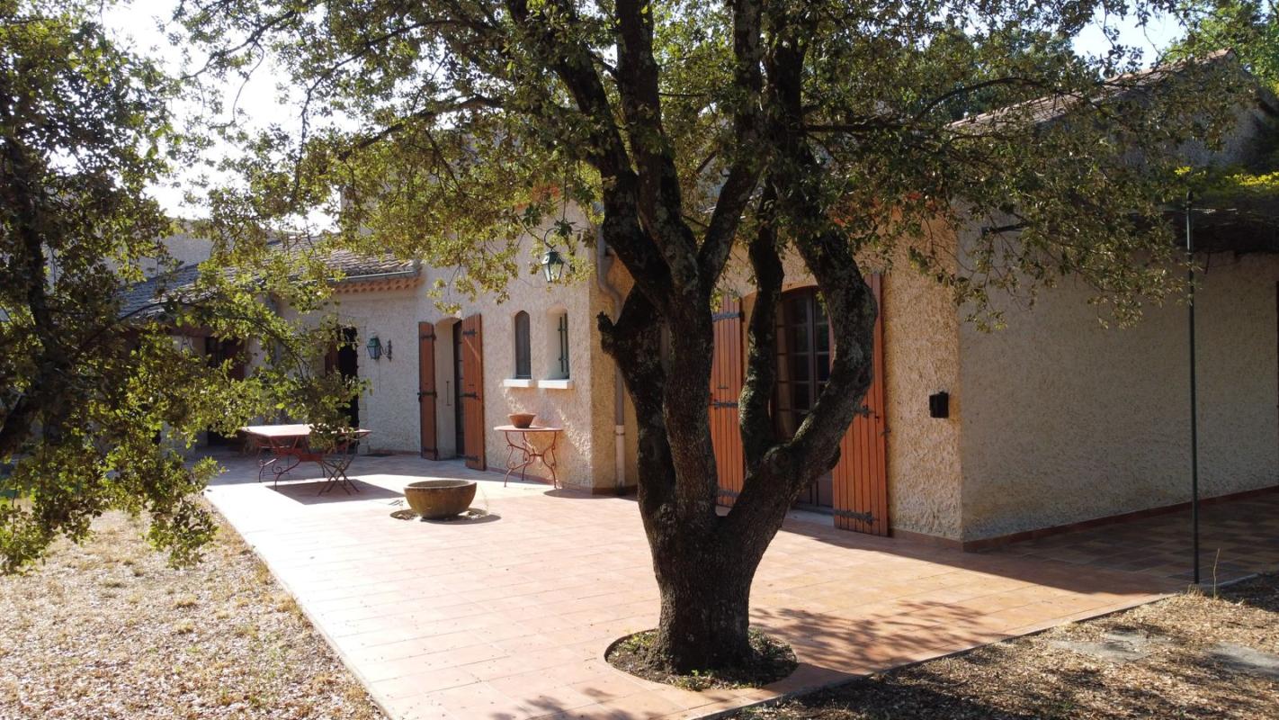 5 bedroom maison individuelle in Mazan, Vaucluse, France