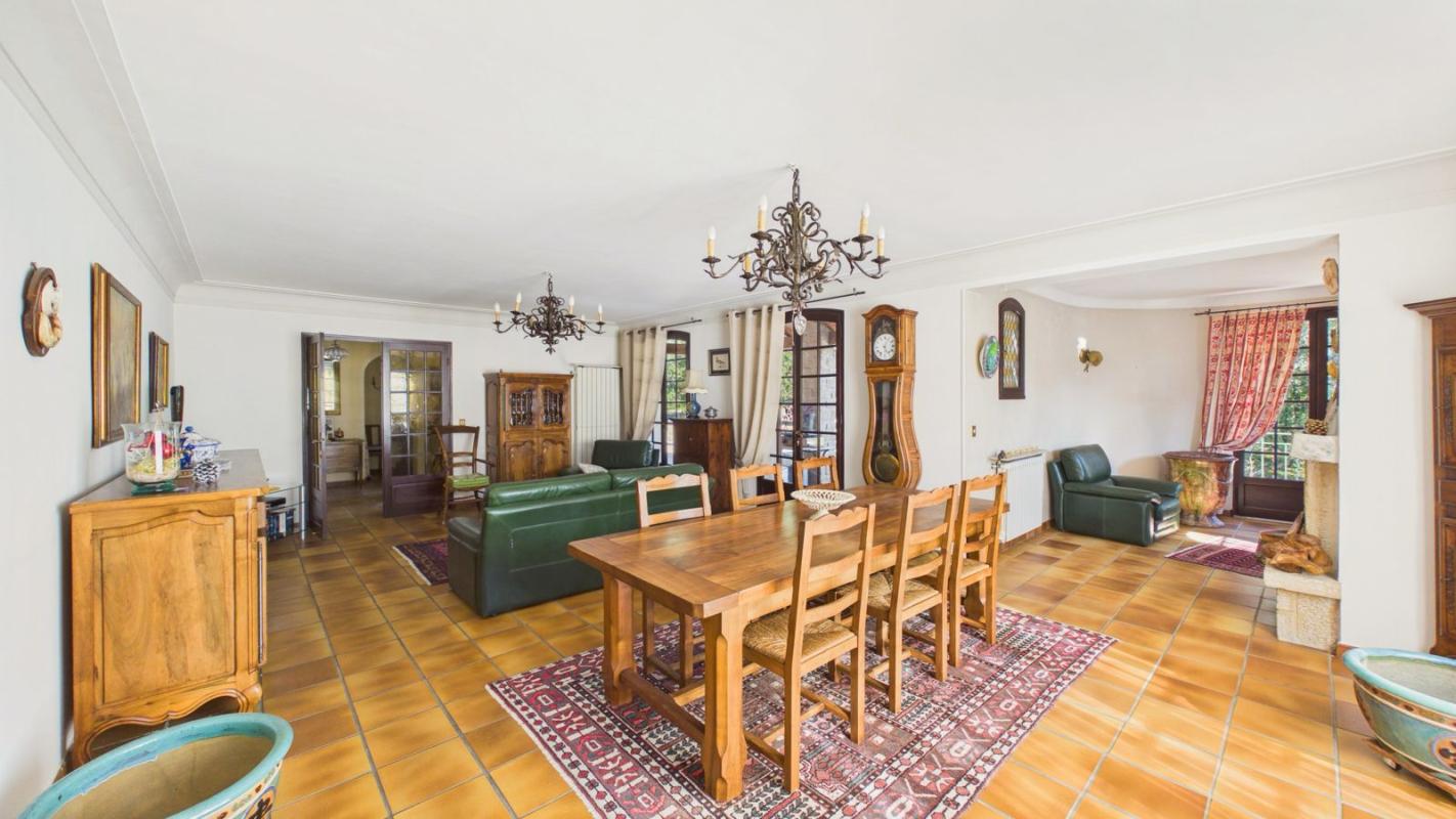 5 bedroom maison individuelle in Mazan, Vaucluse, France
