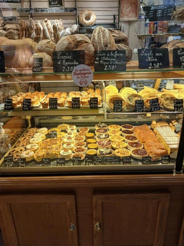 boulangerie/patisserie in Figeac, Lot, France