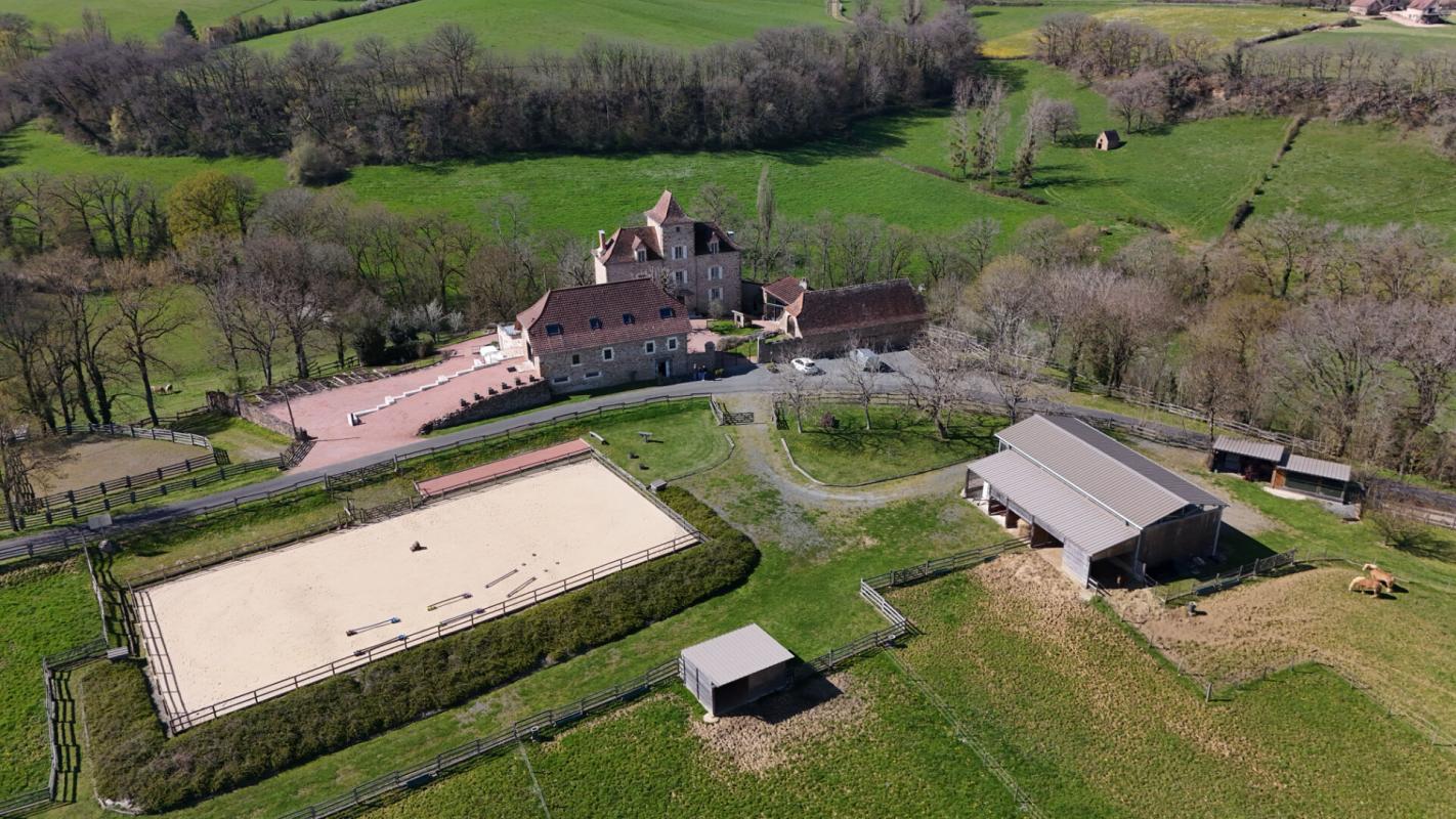8 bedroom maison in Causse Et Diege, Aveyron, France