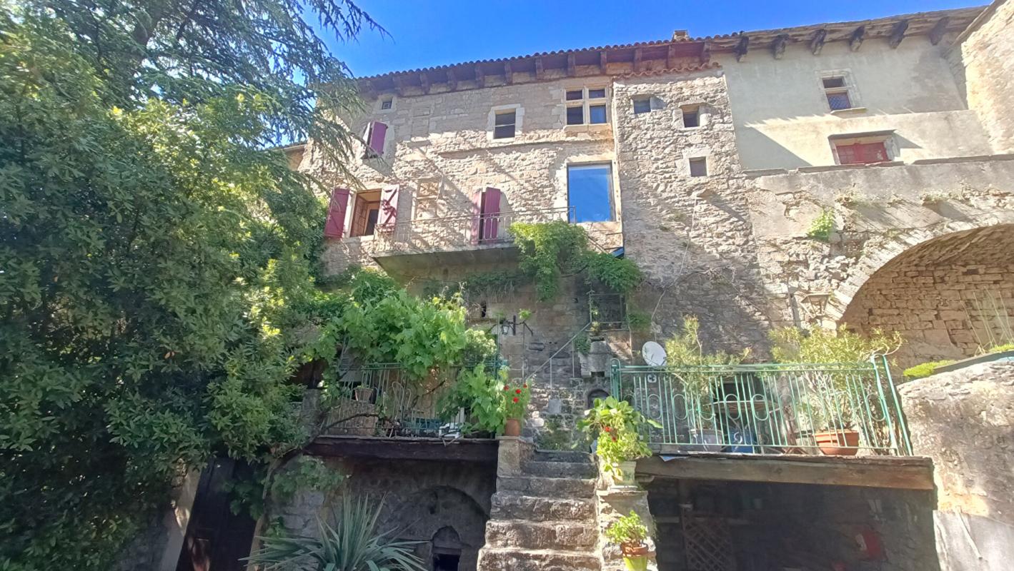 3 bedroom maison in Sainte Eulalie De Cernon, Aveyron, France