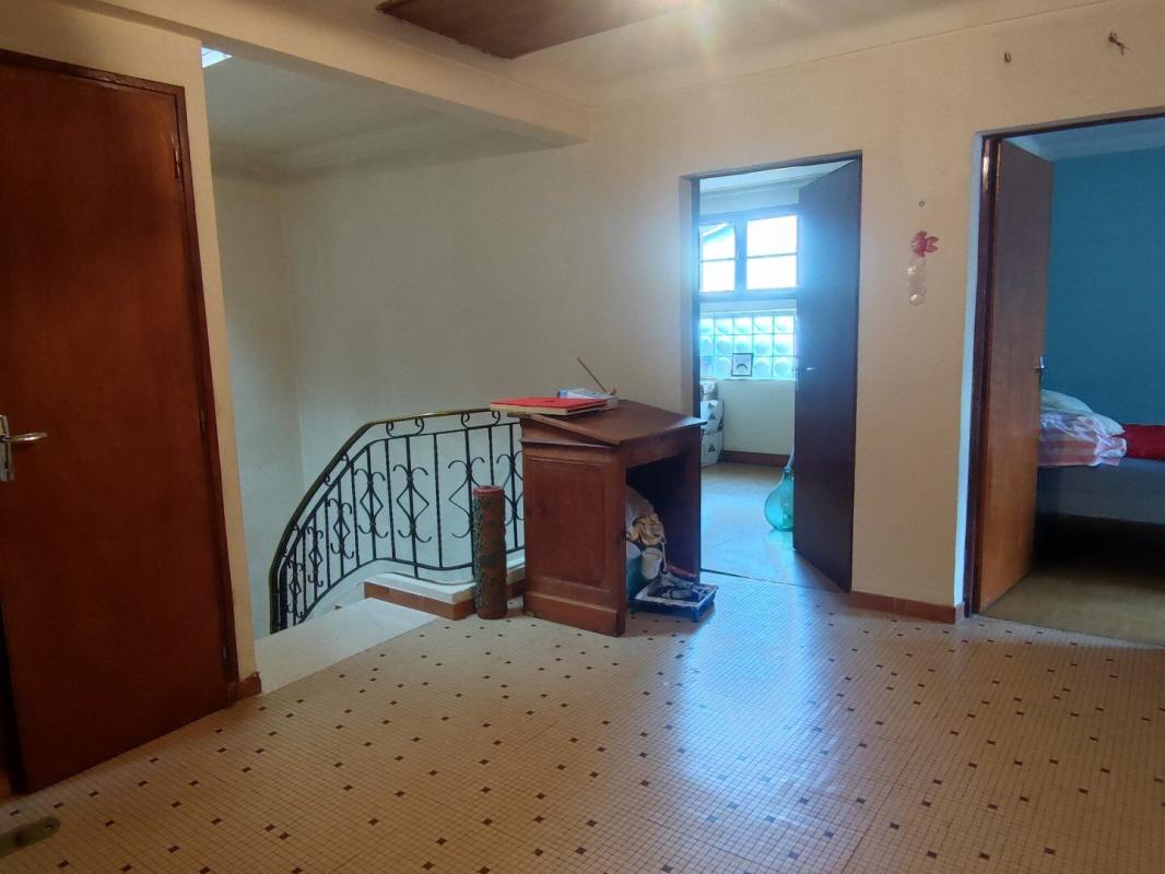 6 bedroom maison in Villeneuve D Olmes, Ariège, France