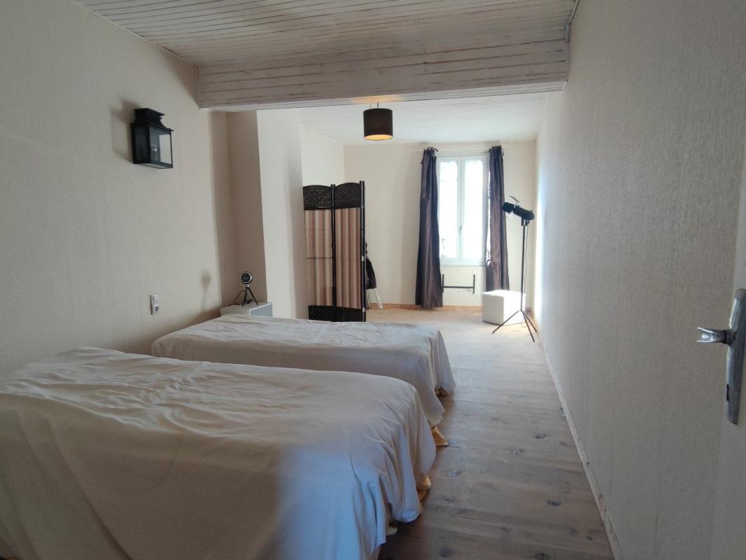 2 bedroom maison de village in L Aiguillon, Ariège, France