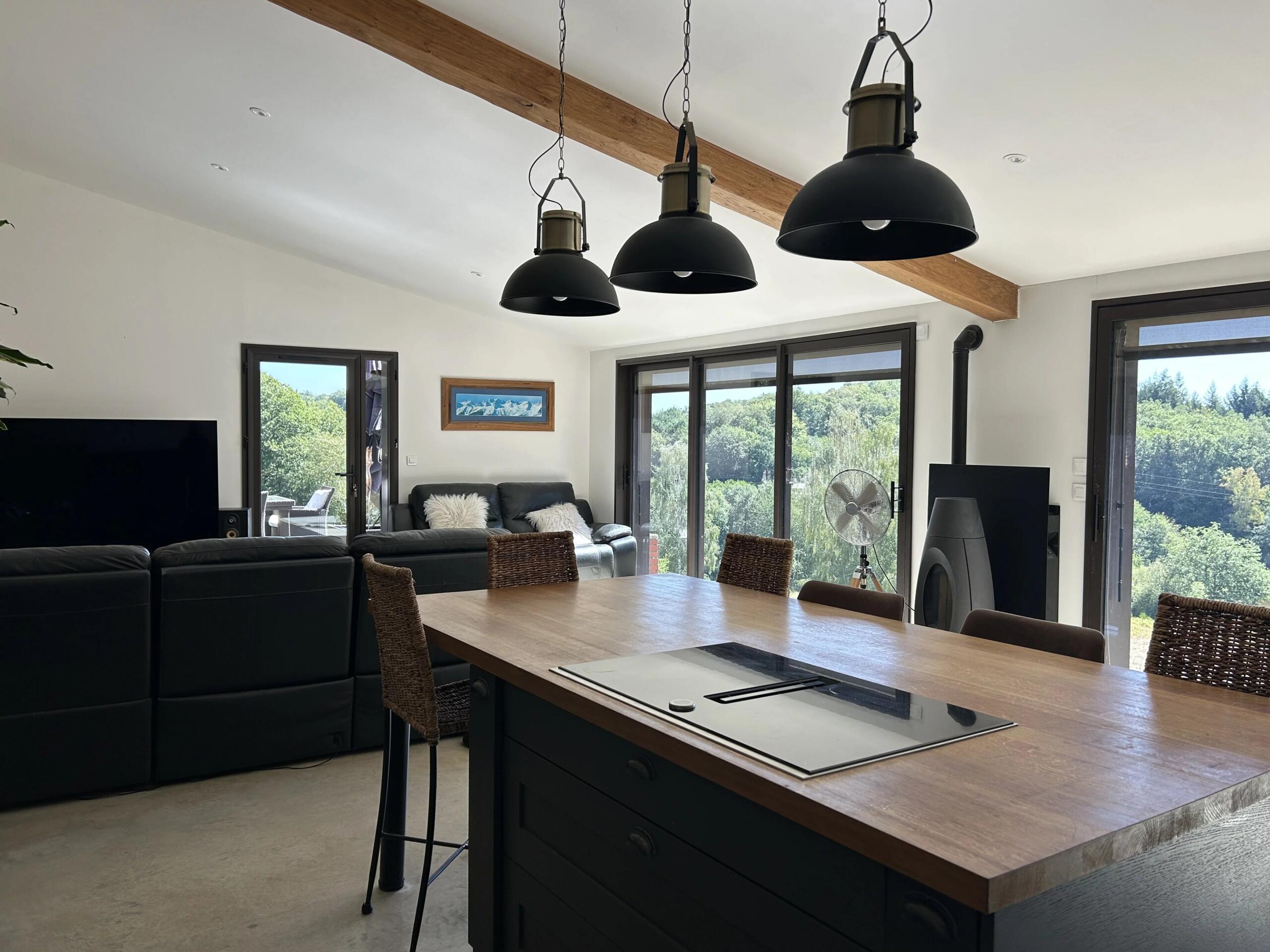 Stunning property with 2 houses, equestrian facilities and lake, Limousin – France – BVI86476