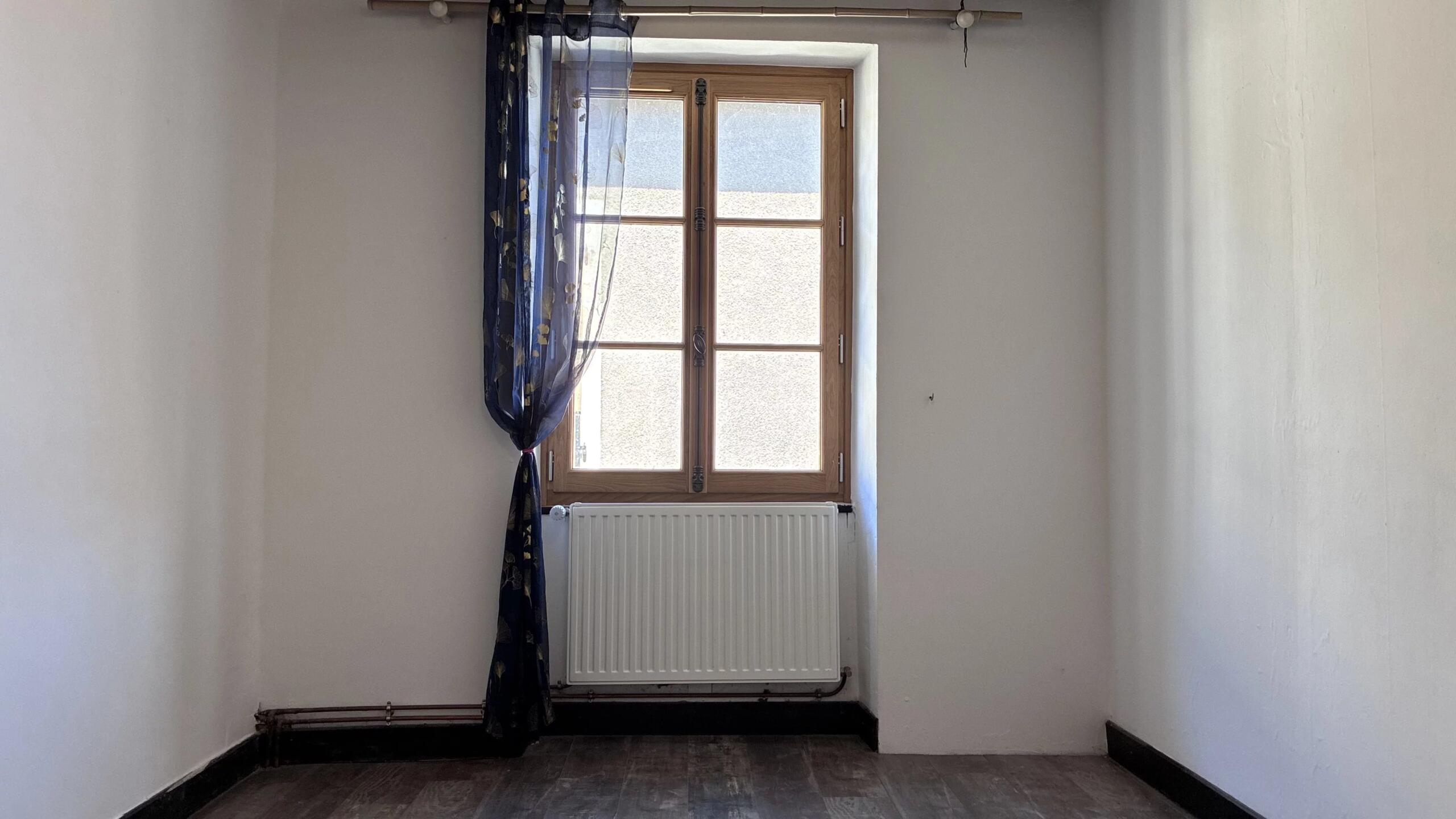 Renovated townhouse, old town Montmorillon, Poitou-Charentes – France – BVI86697