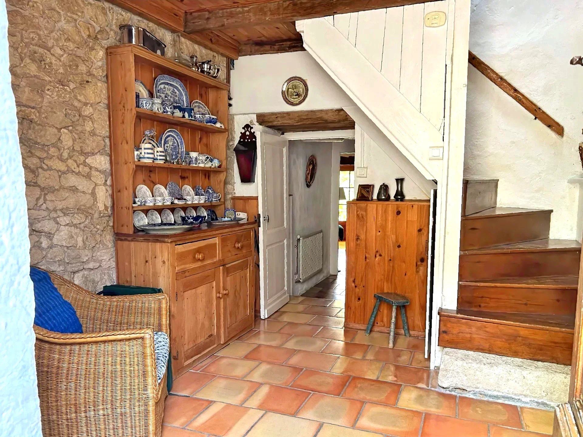 Charming Stone Cottage Near Duras, Aquitaine – France – BVI72444