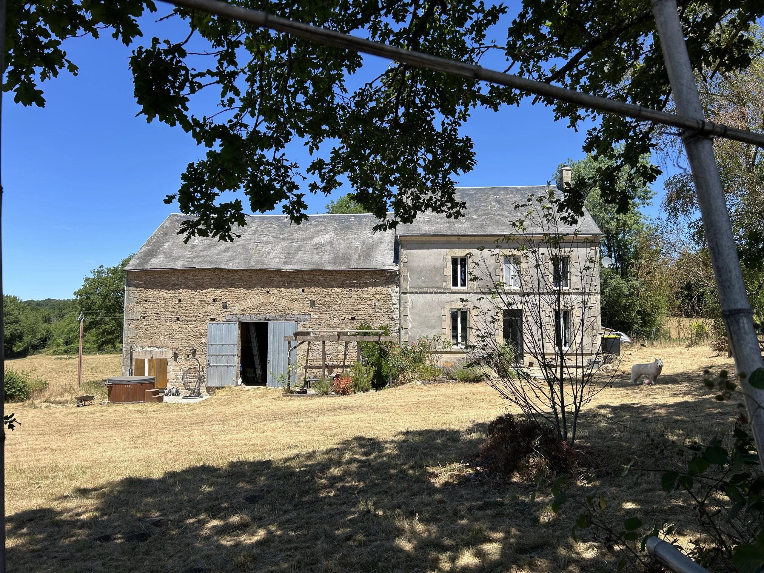 Detached property with over 5200m2 of land and barns, Limousin – France – BVI85429