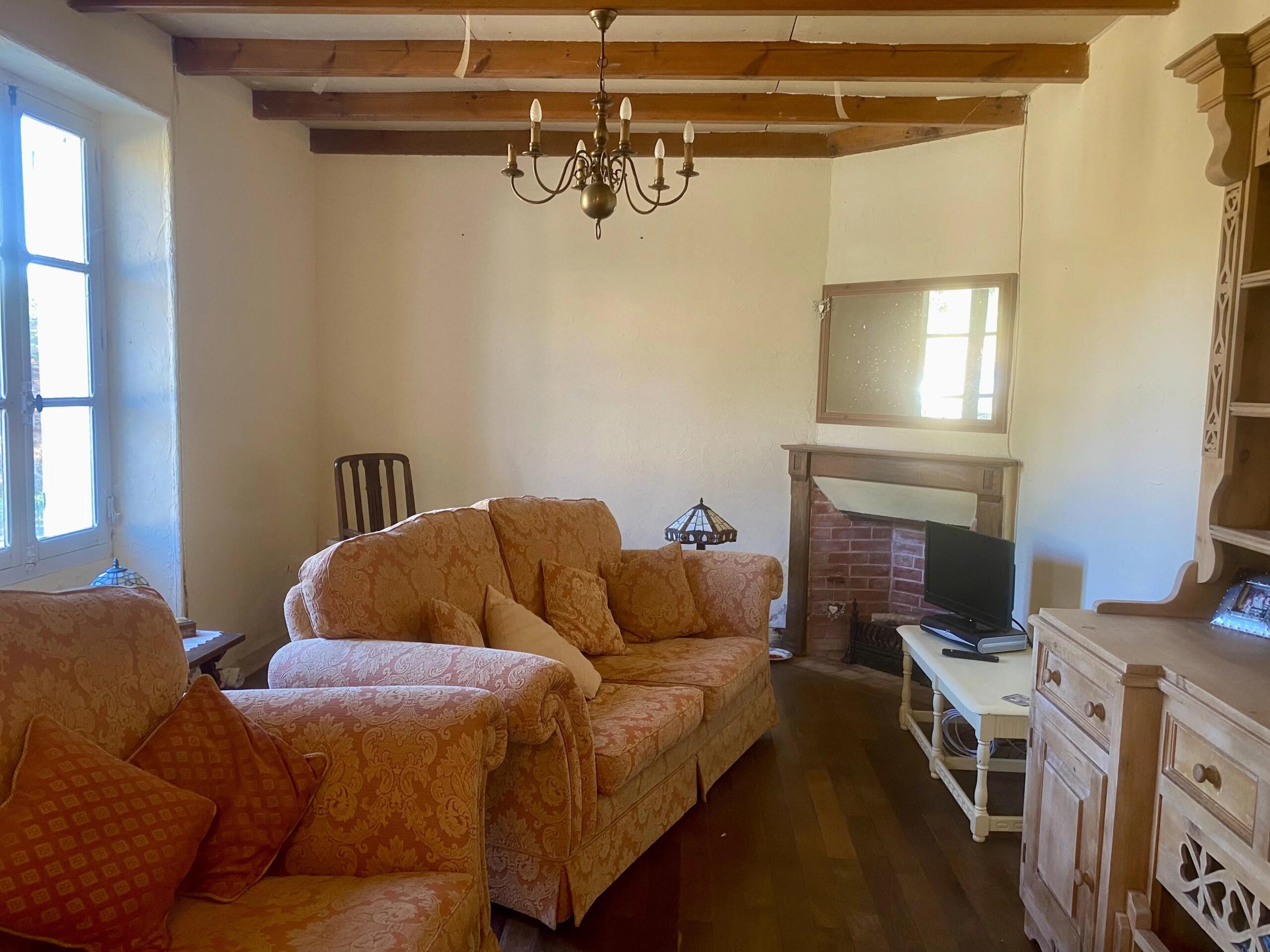Charming Detached Village Property with Large Barn and 2,744 m² of Land, Poitou-Charentes – France – BVI86408