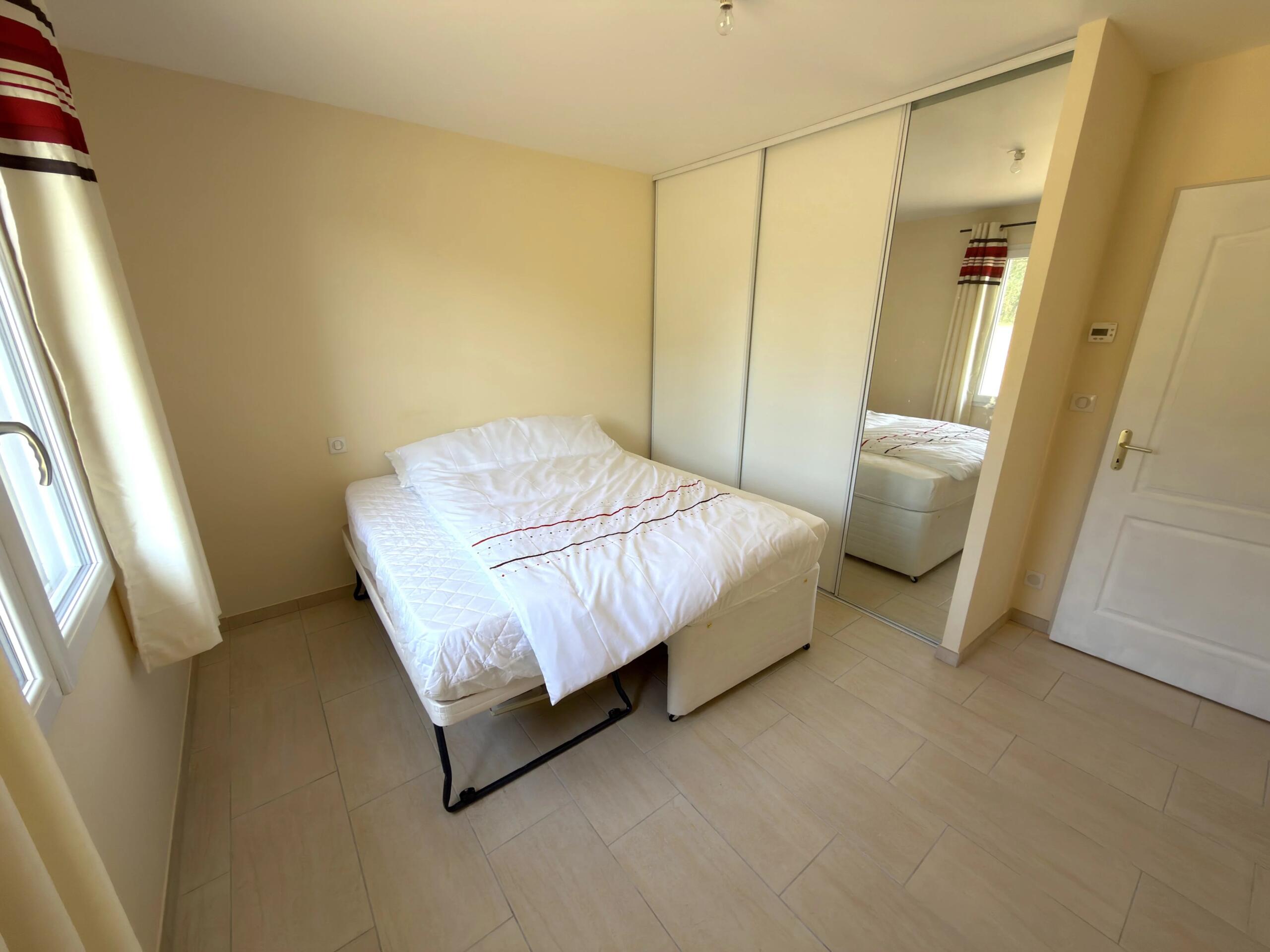 Modern single-storey villa with 3.3 ha of land, Poitou-Charentes – France – BVI86316