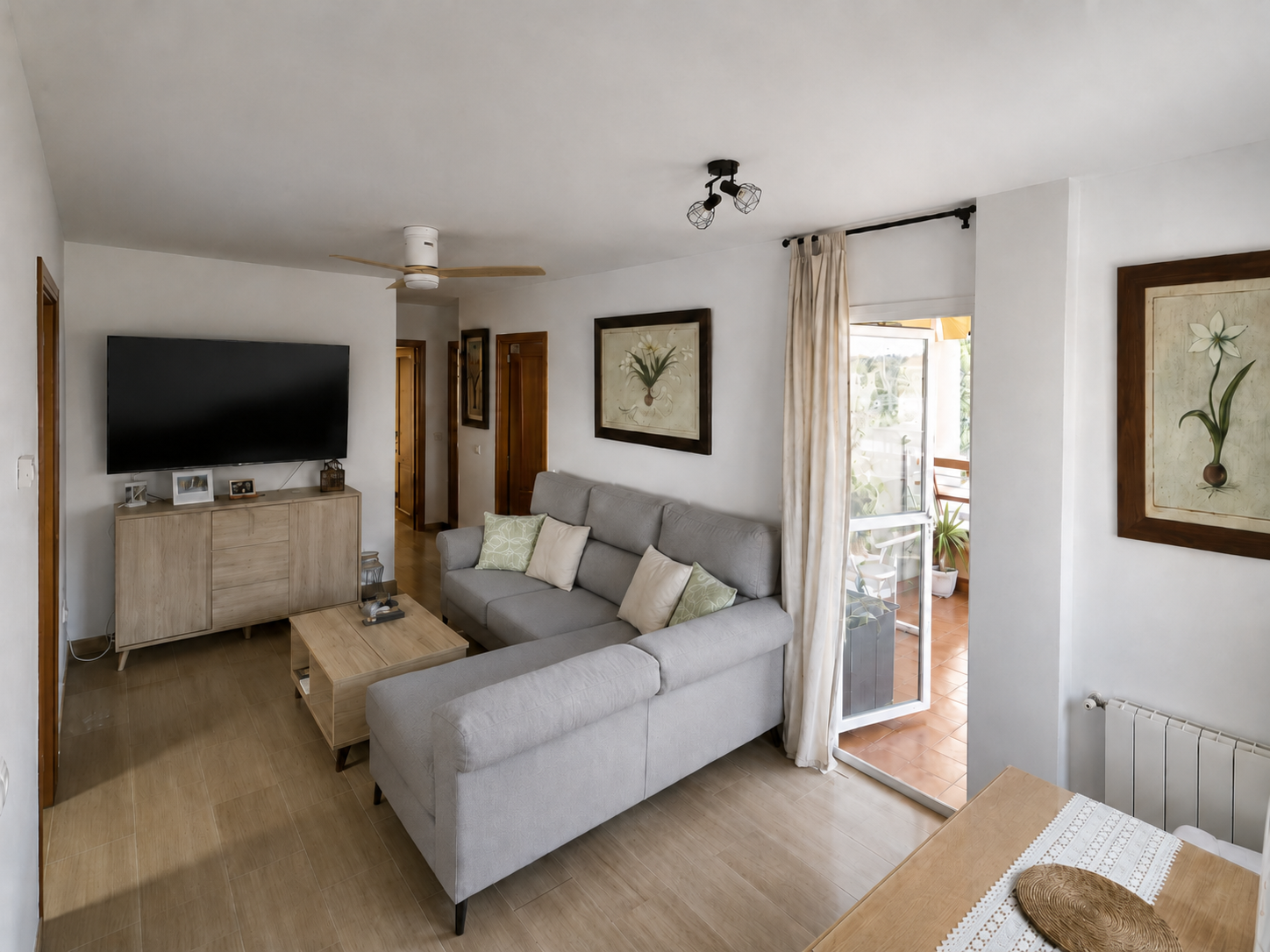 3 bedroom Apartment in Santa Eulalia Del Río, Islas Baleares, Spain – 428-05617P