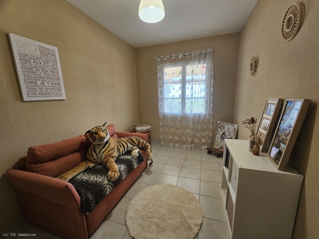 3 bedroom House in Nanteuil-En-Vallee, Nanteuil-En-Vallée, France – r7575