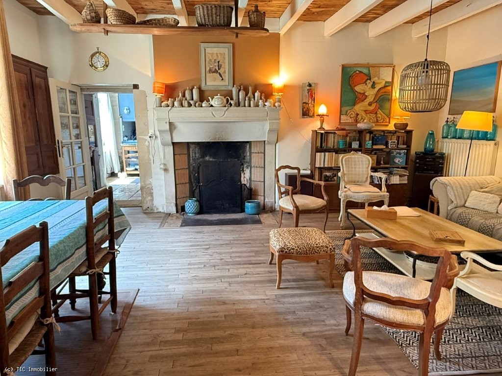 5 bedroom House in Villefagnan, France – r7573