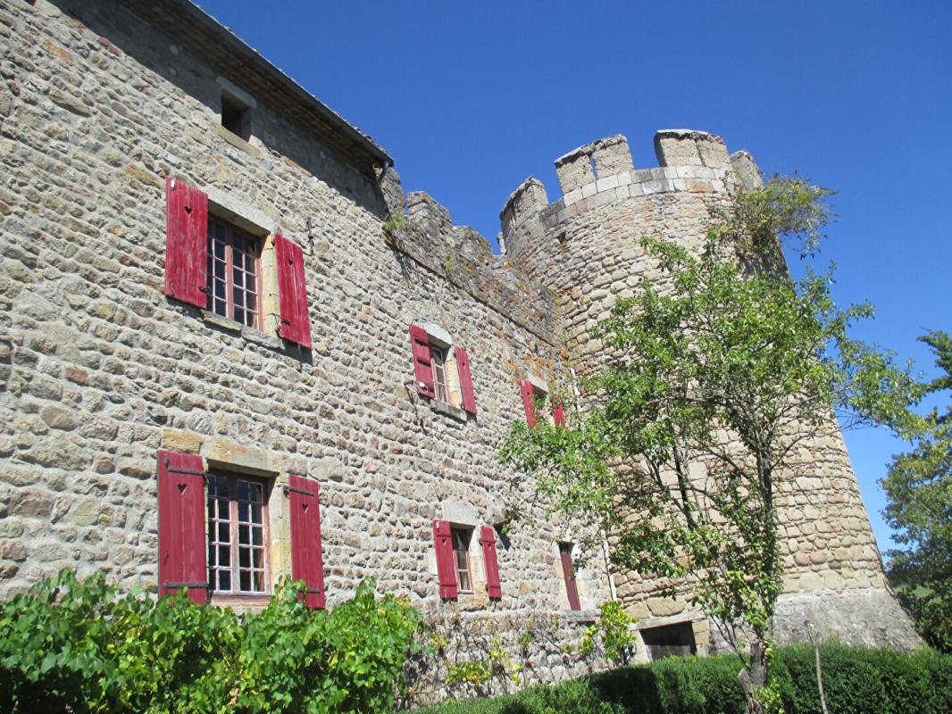 4 bedroom chateau in Thiers, Puy-de-Dôme, France