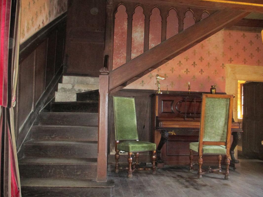 4 bedroom chateau in Thiers, Puy-de-Dôme, France