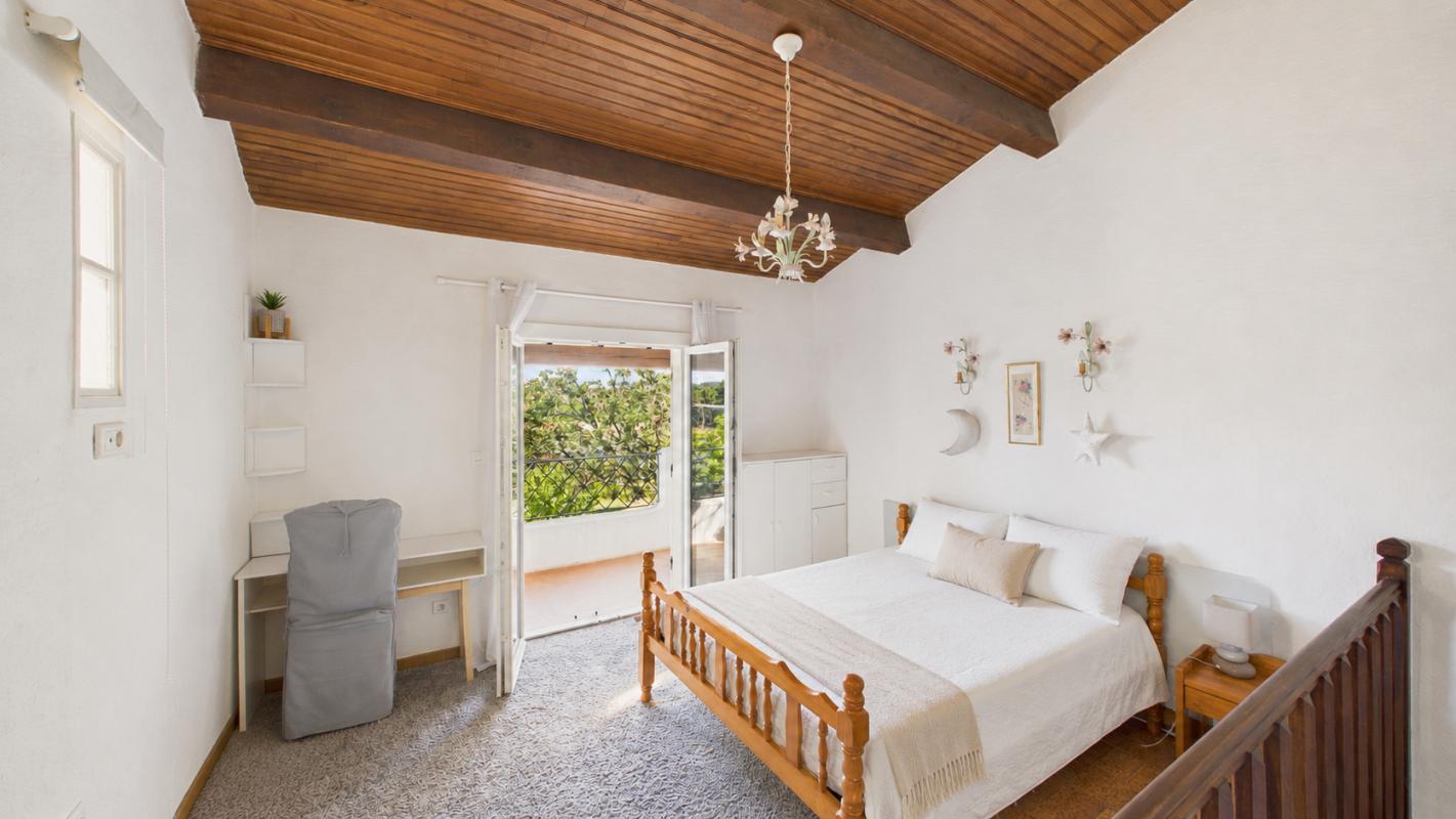5 bedroom maison in Pernes Les Fontaines, Vaucluse, France