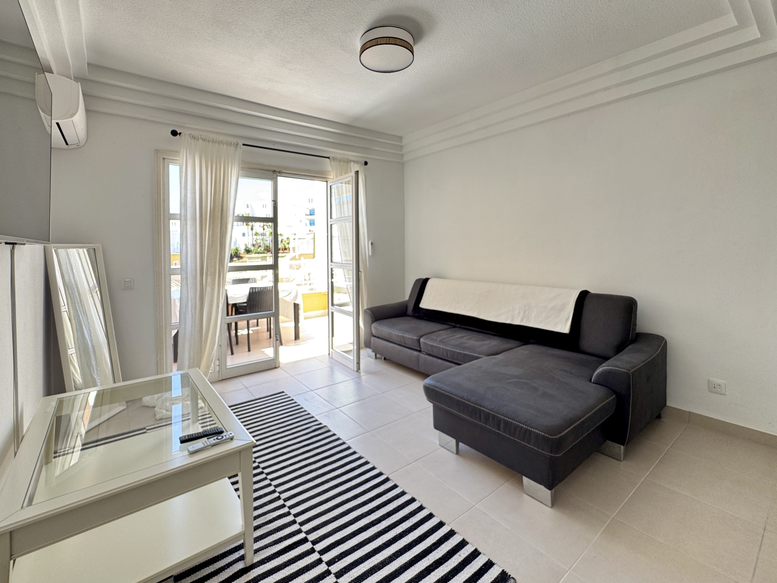 For Sale Stunning 1 Bedroom Apartment in Torviscas, Costa Adeje – OPS1890R