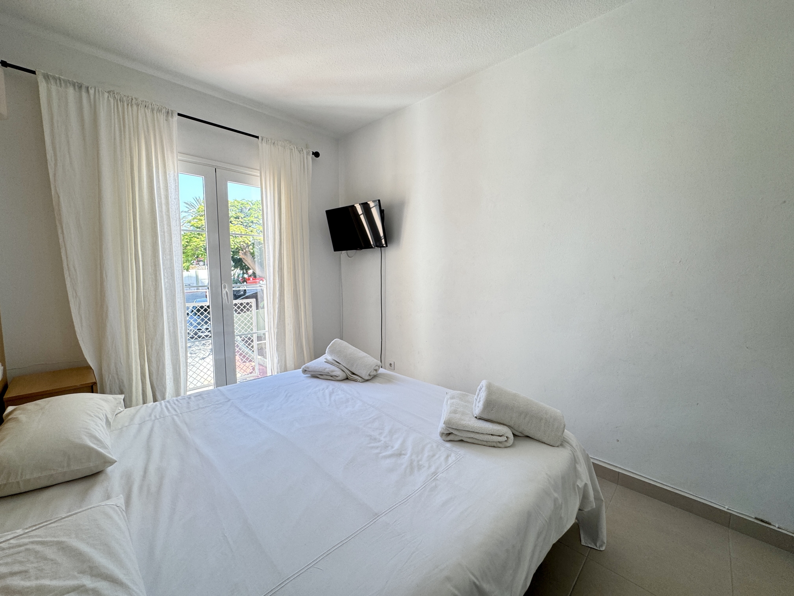 For Sale Stunning 1 Bedroom Apartment in Torviscas, Costa Adeje – OPS1890R