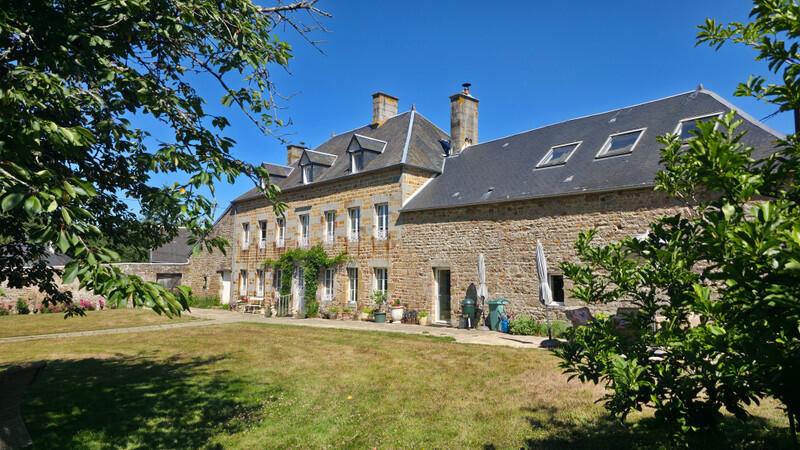 An exceptional gentleman’s residence, nestled in the heart of Swiss Normandy.