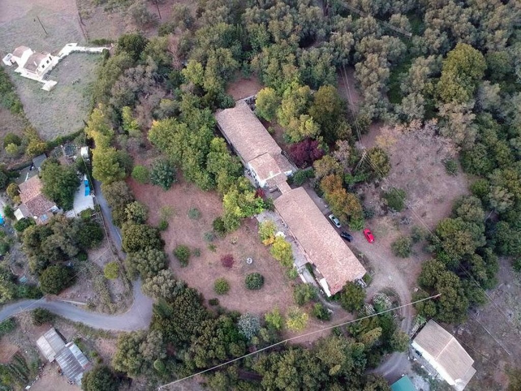 Detached house in Corfu, Corfu Prefecture, Greece – 49696