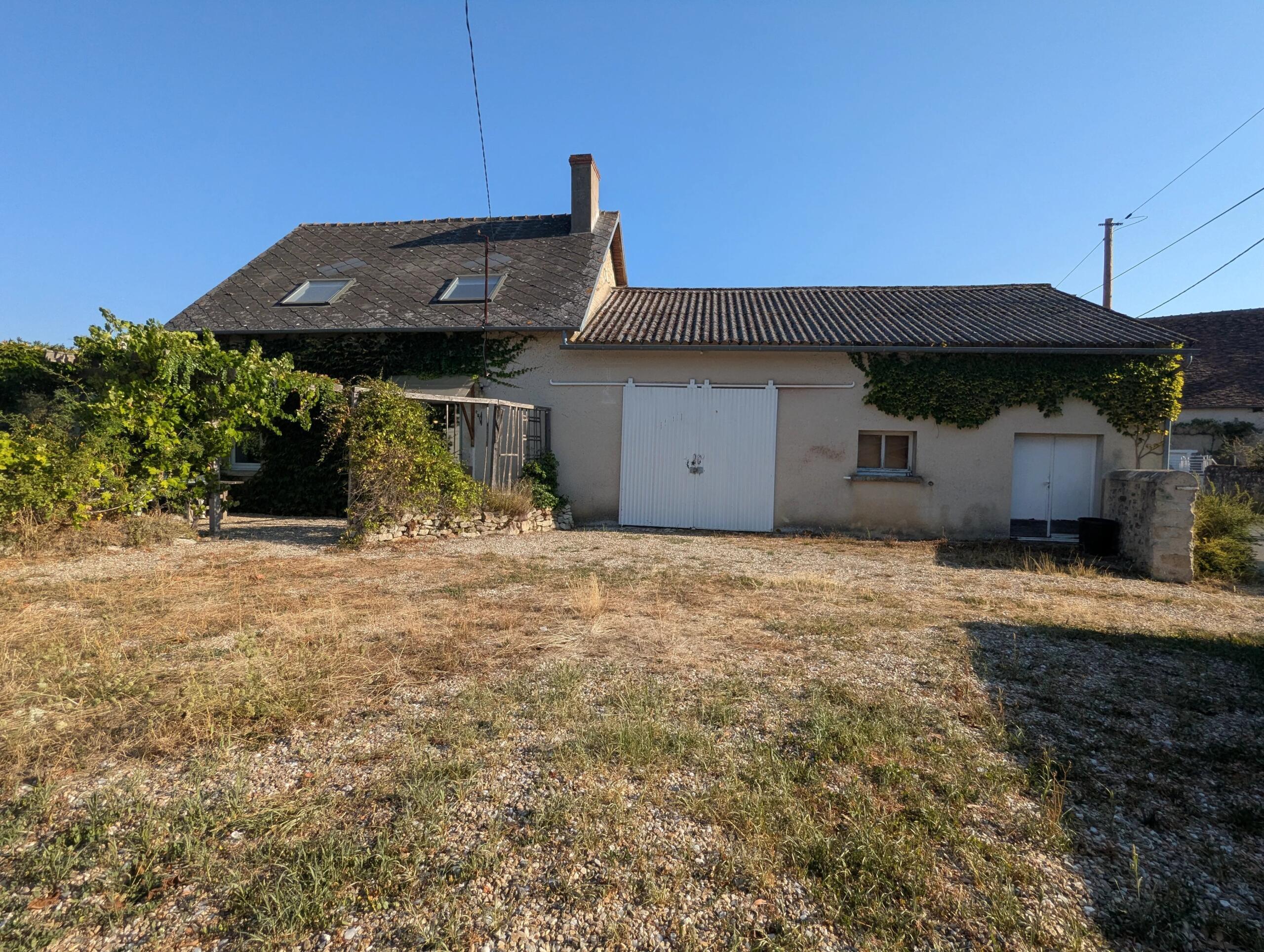 Delightful character property just 6km from amenities, Centre – France – BVI85997