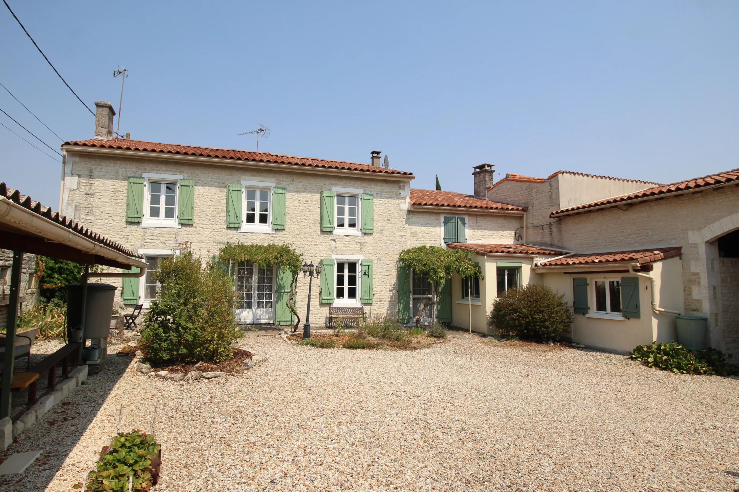 Attractive stone village house with lovely heated pool area, close to popular market town, Poitou-Charentes – France – BVI86614