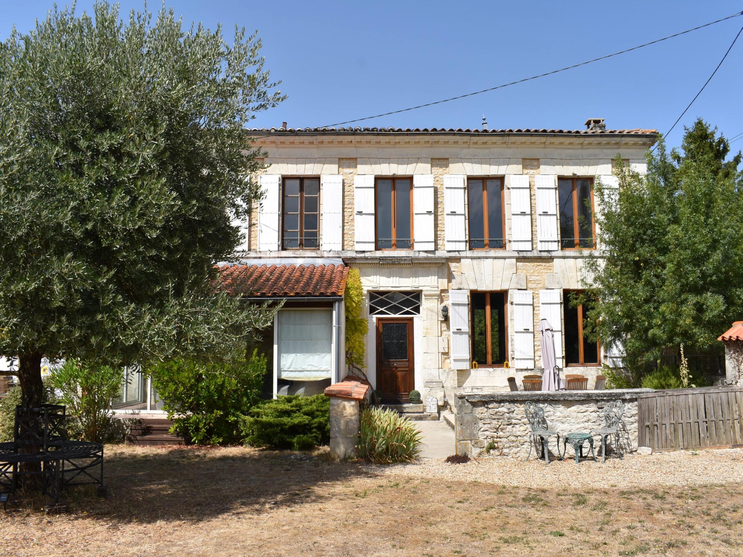 Charming house with pool, close to Matha, Poitou-Charentes – France – BVI86853