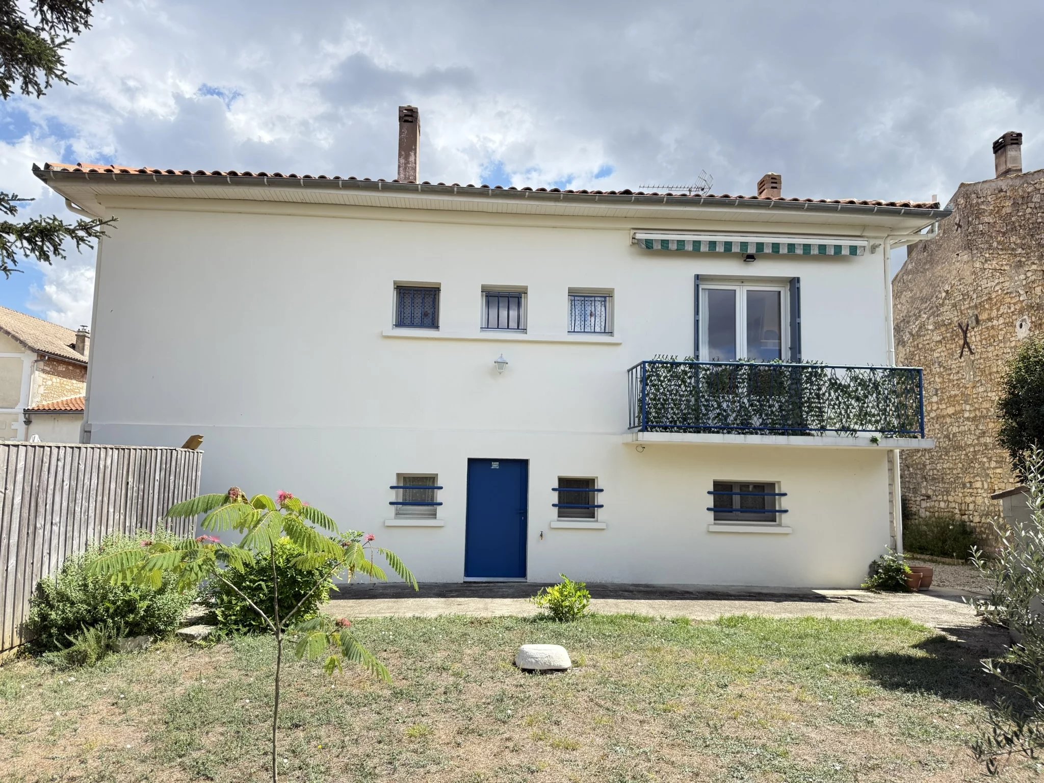 Detached Village House, Poitou-Charentes – France – BVI86045