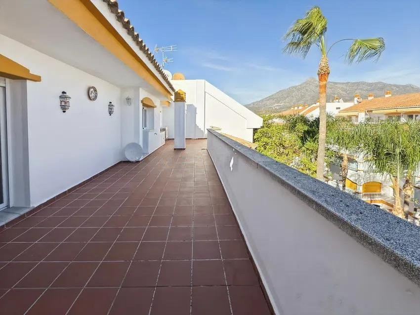 2 bedroom Penthouse in Marbella, Malaga, Spain – 428-05552D