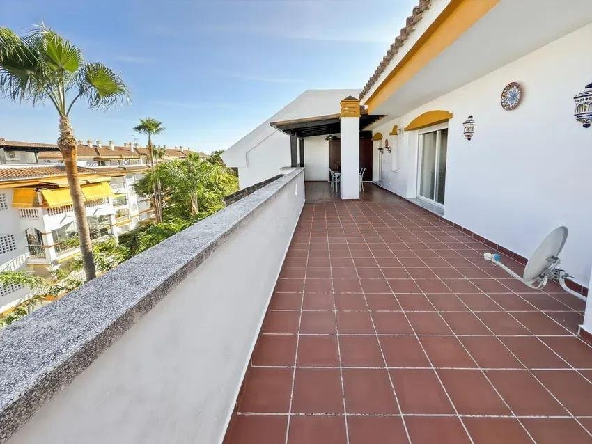 2 bedroom Penthouse in Marbella, Malaga, Spain – 428-05552D
