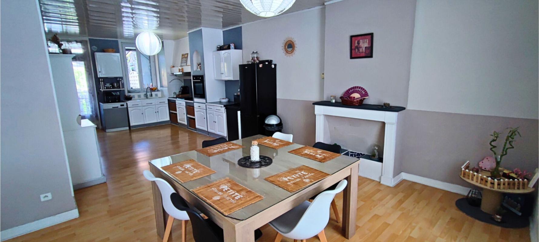 3 bedroom maison de ville in Decazeville, Aveyron, France