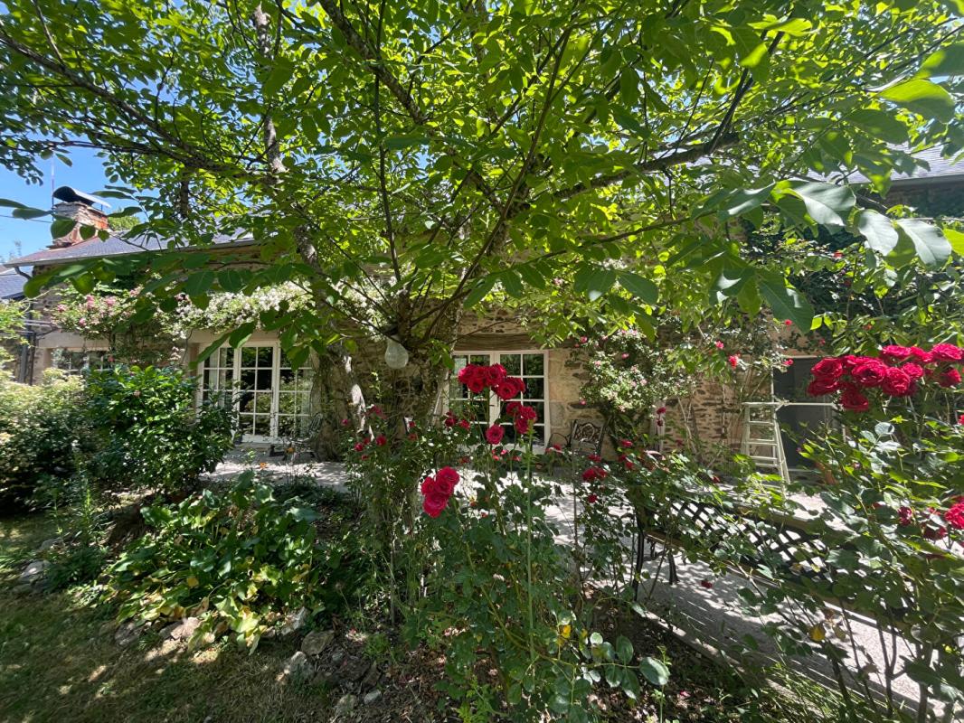 6 bedroom maison in Chamboulive, Corrèze, France