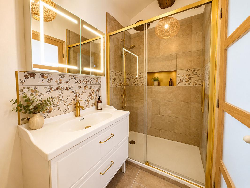4 bedroom remise in Nezignan L Eveque, Hérault, France