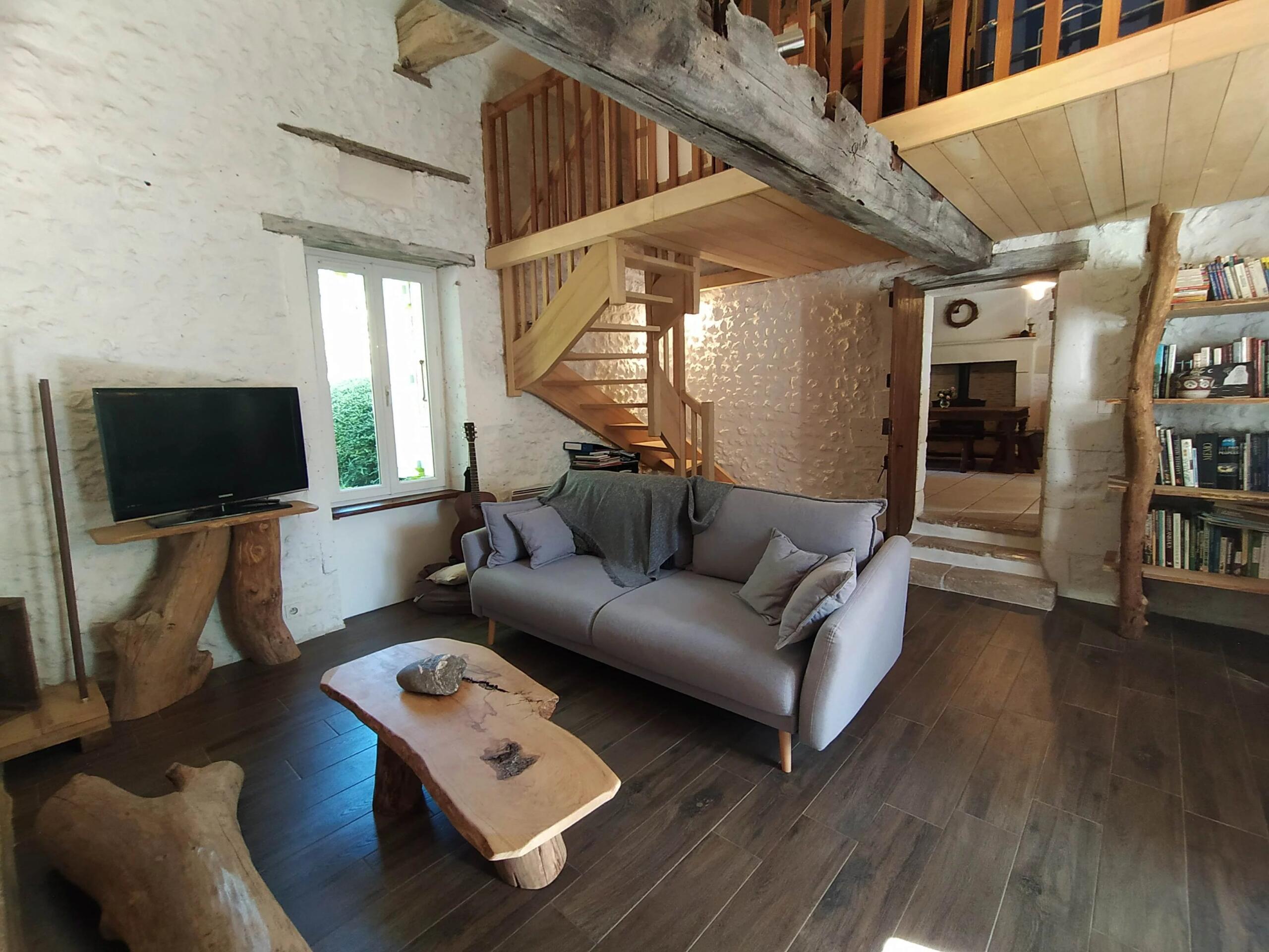 Off the beaten track!, Aquitaine – France – BVI86023
