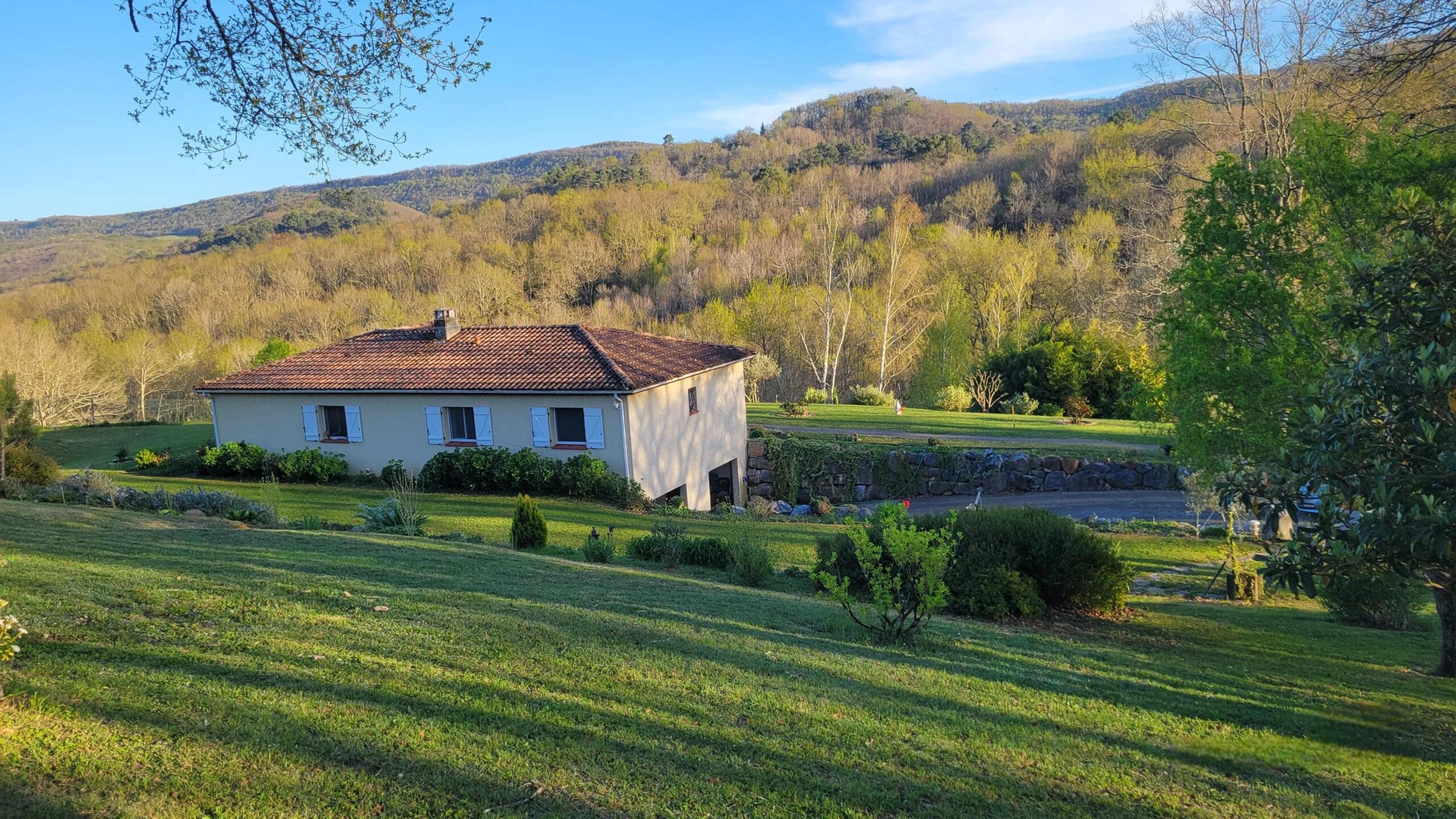 Modern Country Home in Stunning Setting with approx 7.5 Hectares, Panoramic Views & Geothermal Heating – Haute-Garonne, Midi-Pyrénées – France – BVI85231