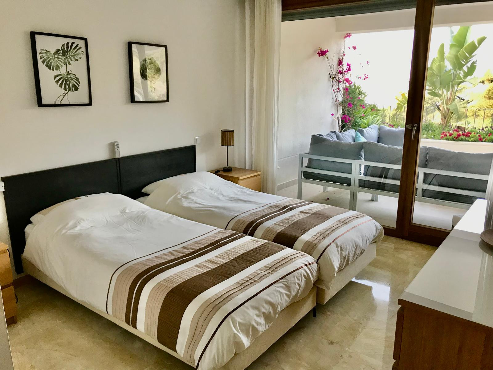3 bedroom Apartment in Marbella, Malaga, Spain – 428-05615P