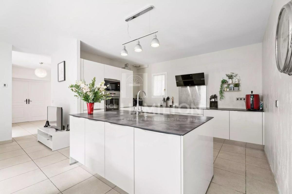 6 bedroom villa in Biot, Alpes-Maritimes, France