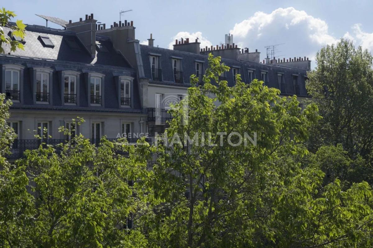 3 bedroom t4 in Paris 10ème, Paris, France