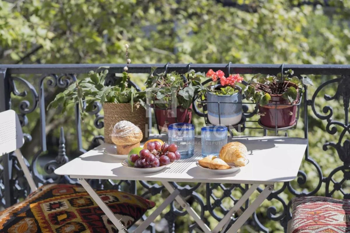 3 bedroom t4 in Paris 10ème, Paris, France