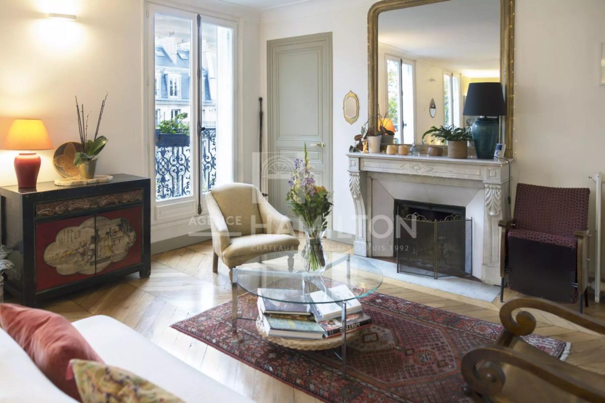 3 bedroom t4 in Paris 10ème, Paris, France