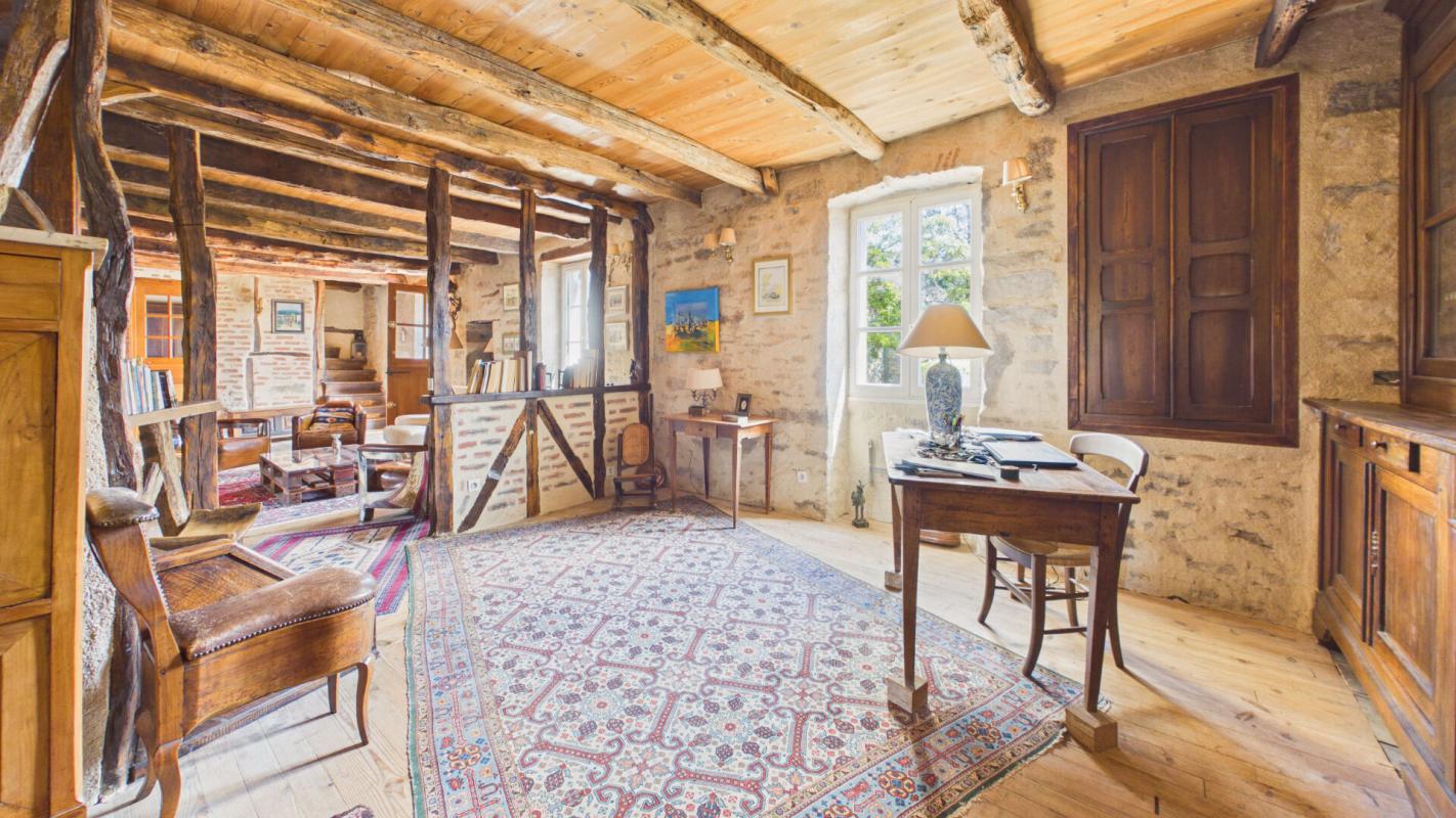 5 bedroom corps de ferme in Calvignac, Lot, France