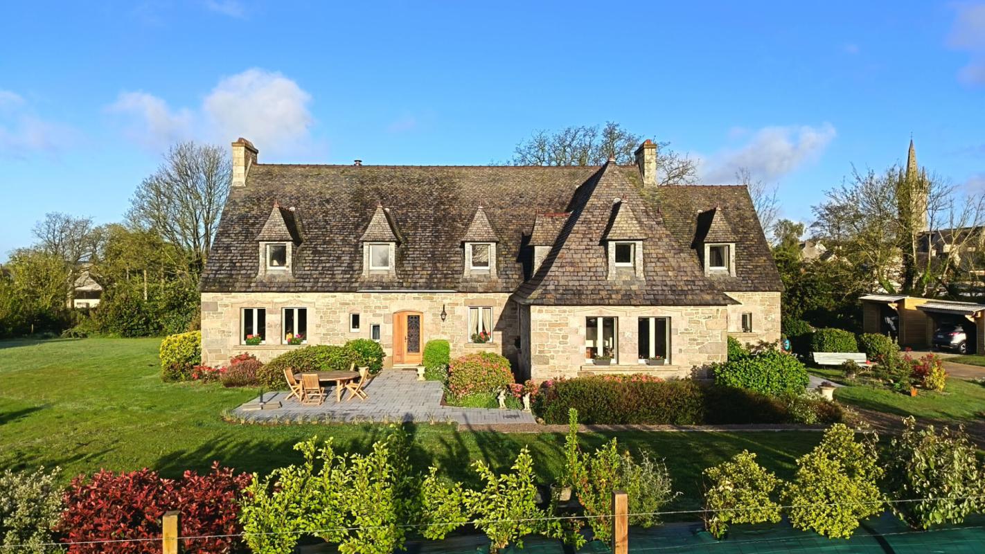 6 bedroom propriete in Landivisiau, Finistère, France