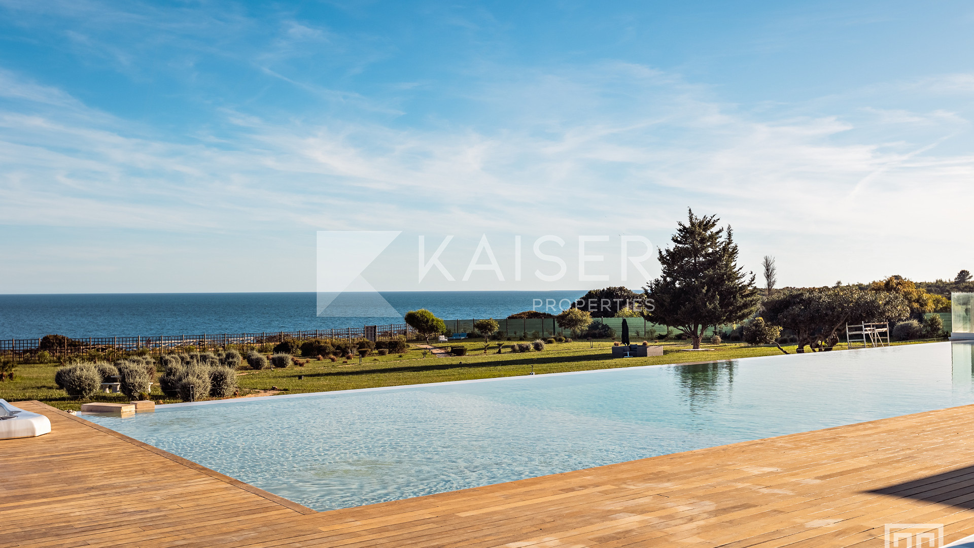 9 bedroom Villa house in Porches, Portugal – KP.934