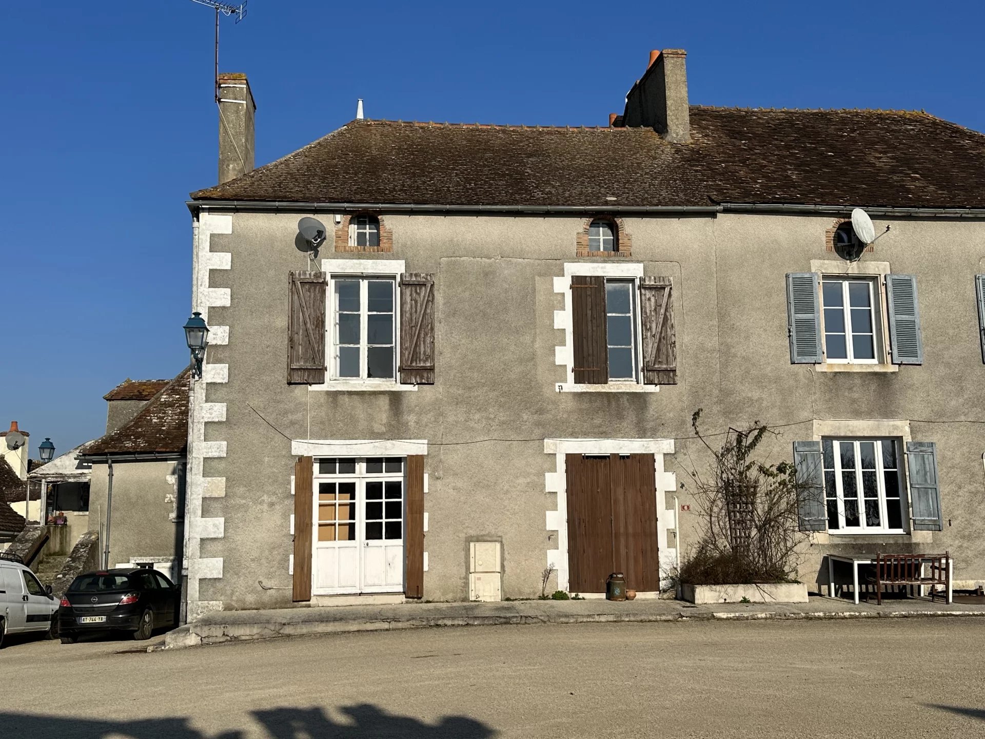 Charming house in centre of village, Poitou-Charentes – France – BVI73571