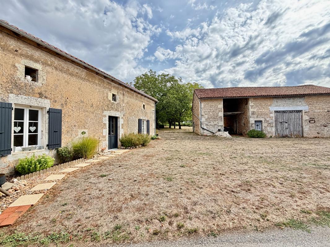 4 bedroom propriete in Nanteuil En Vallee, Charente, France