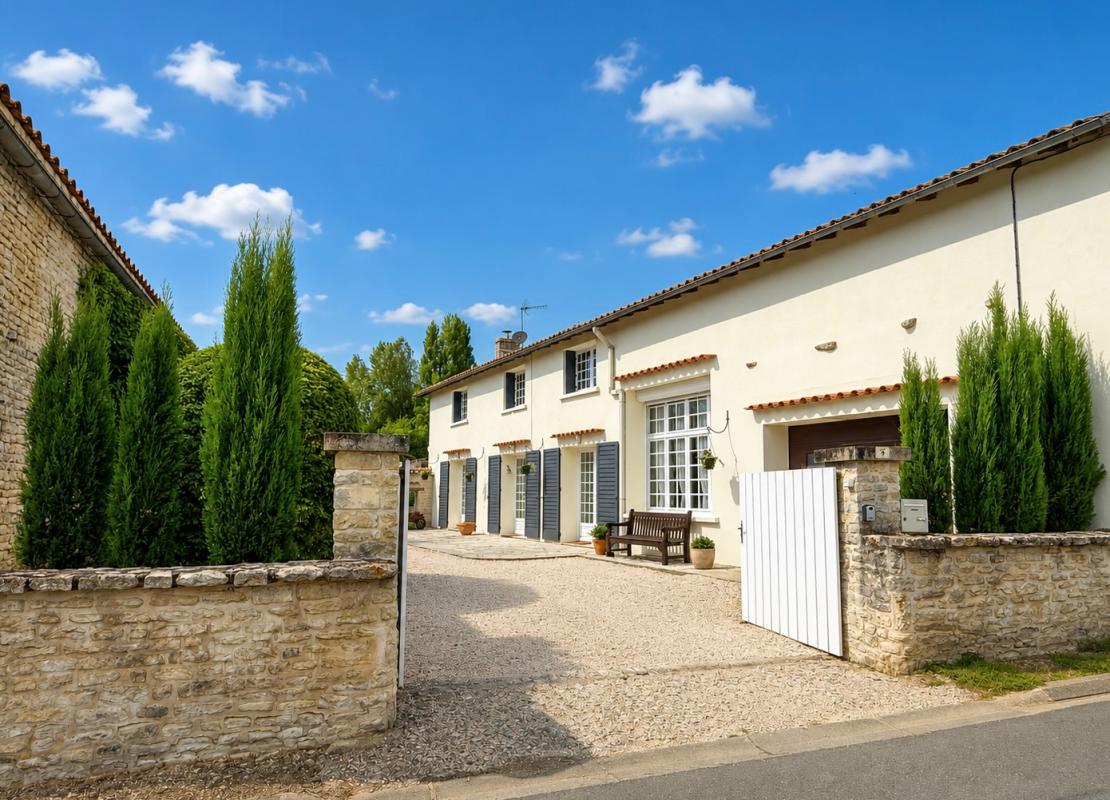 6 bedroom propriete in Paizay Le Chapt, Deux-Sèvres, France