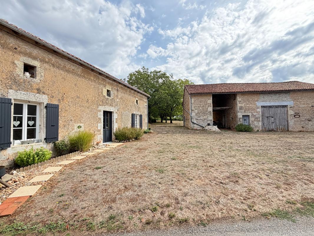 maison in Nanteuil En Vallee, Charente, France