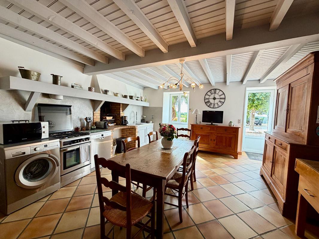 4 bedroom maison in Nanteuil En Vallee, Charente, France