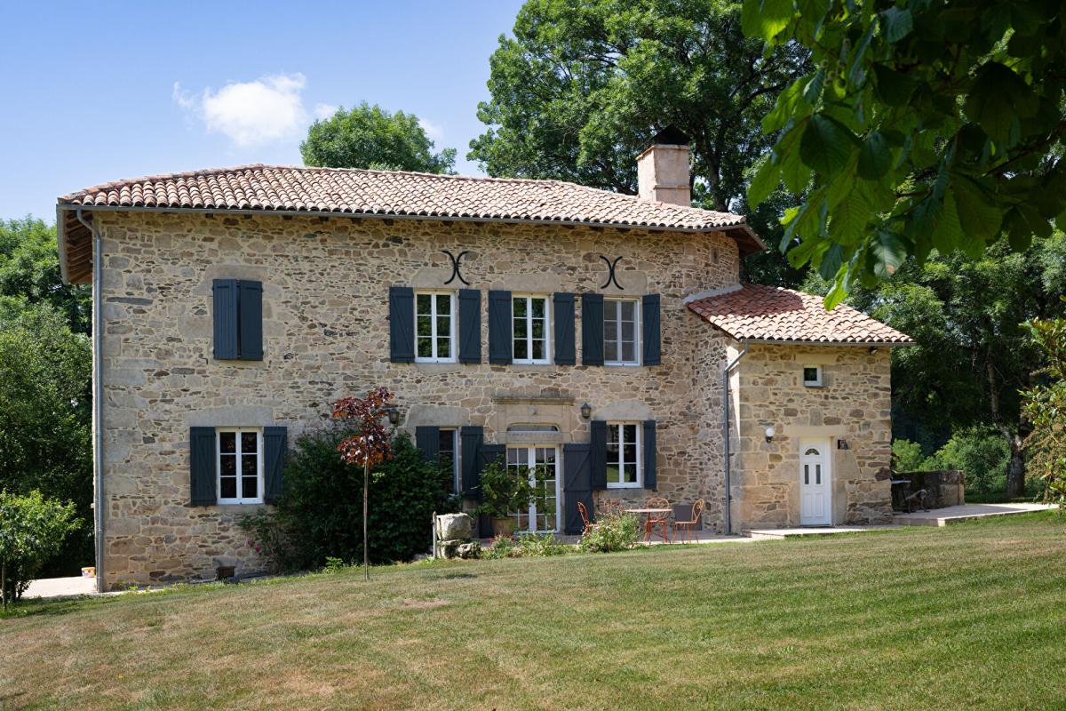 9 bedroom corps de ferme in Figeac, Lot, France
