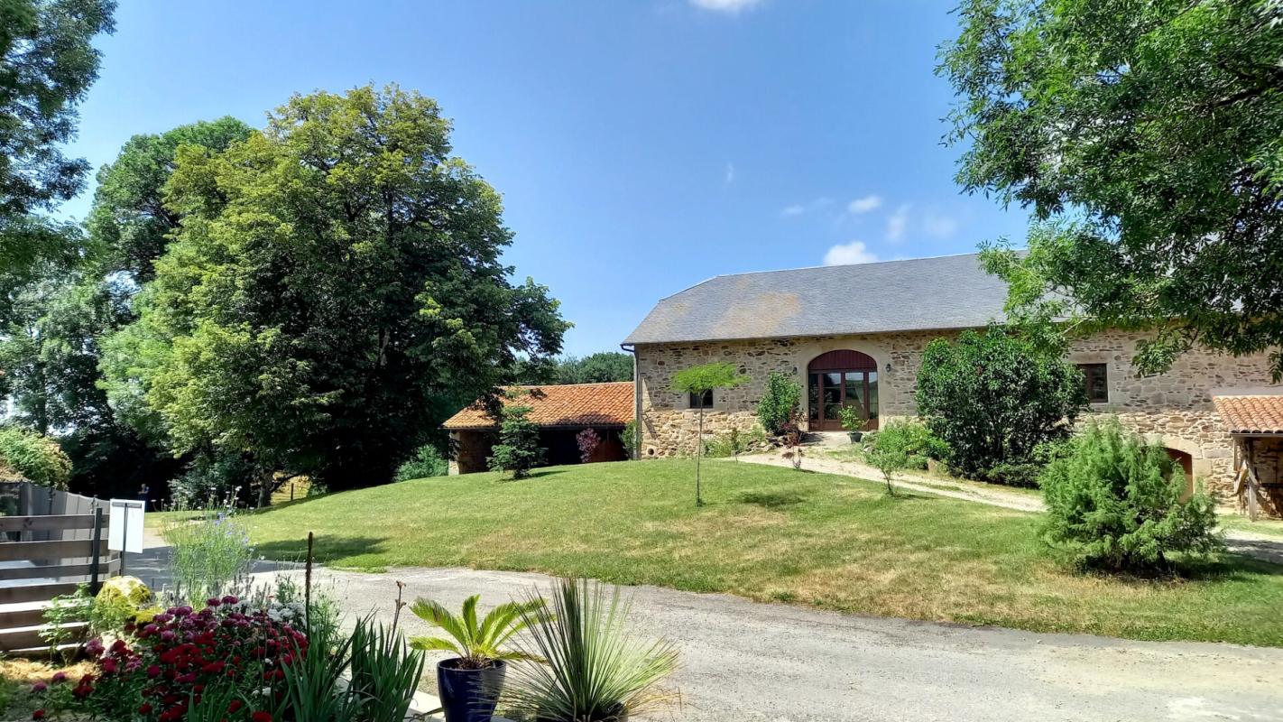 9 bedroom corps de ferme in Figeac, Lot, France